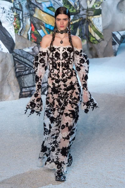 Look 38